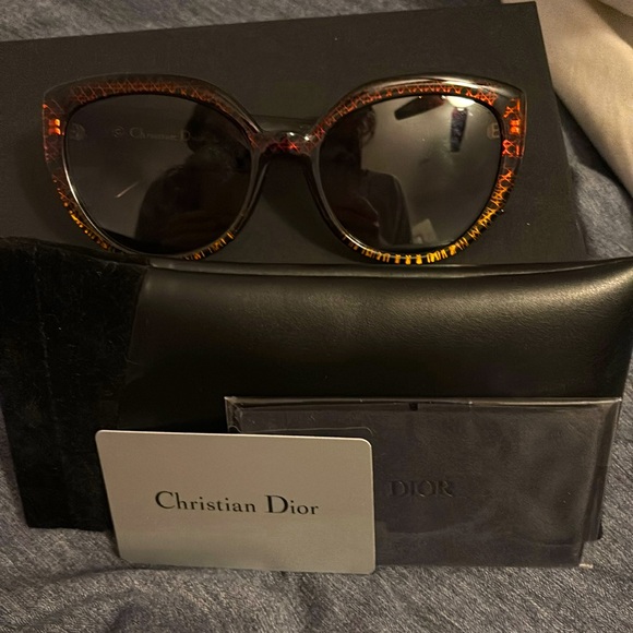 Christian Dior Cannage Sunglasses - Picture 2 of 16
